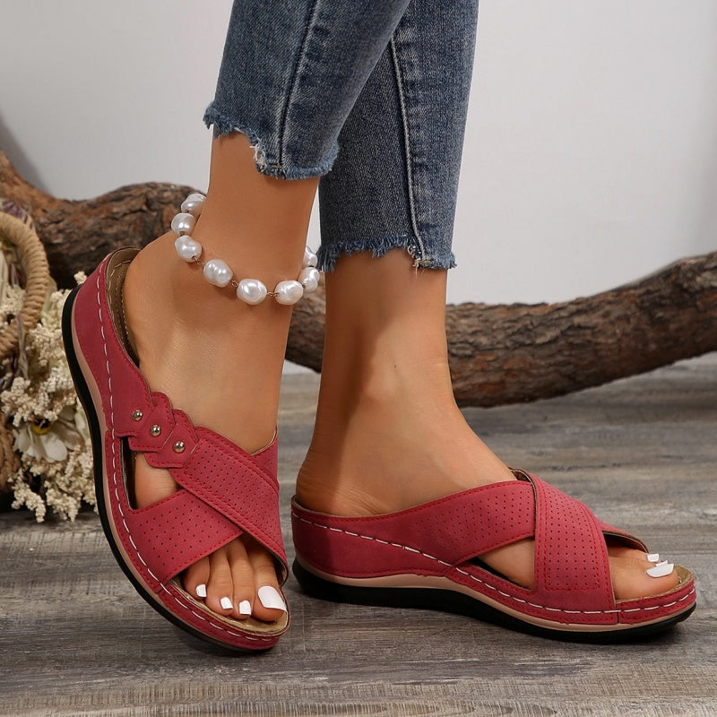 Hooooop - Cushioned Wedge Sandals
