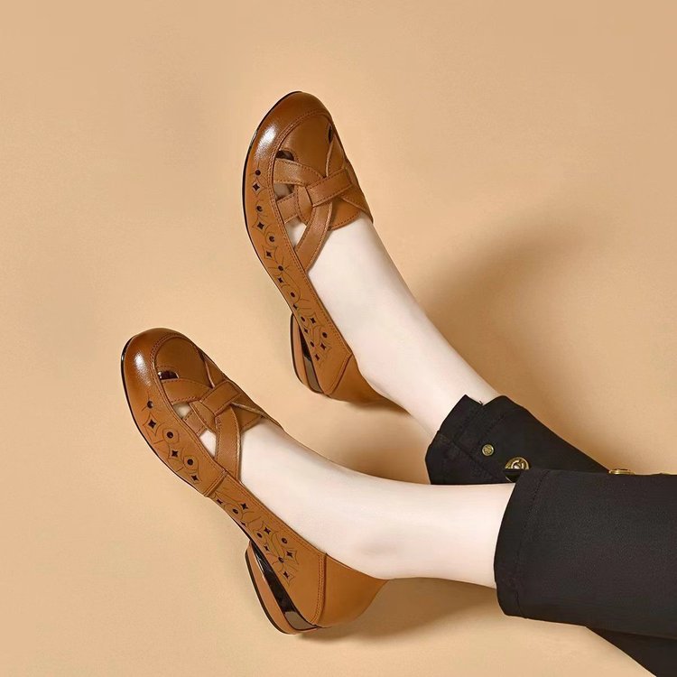 Aisling | Cut-Out Slip-On Loafers