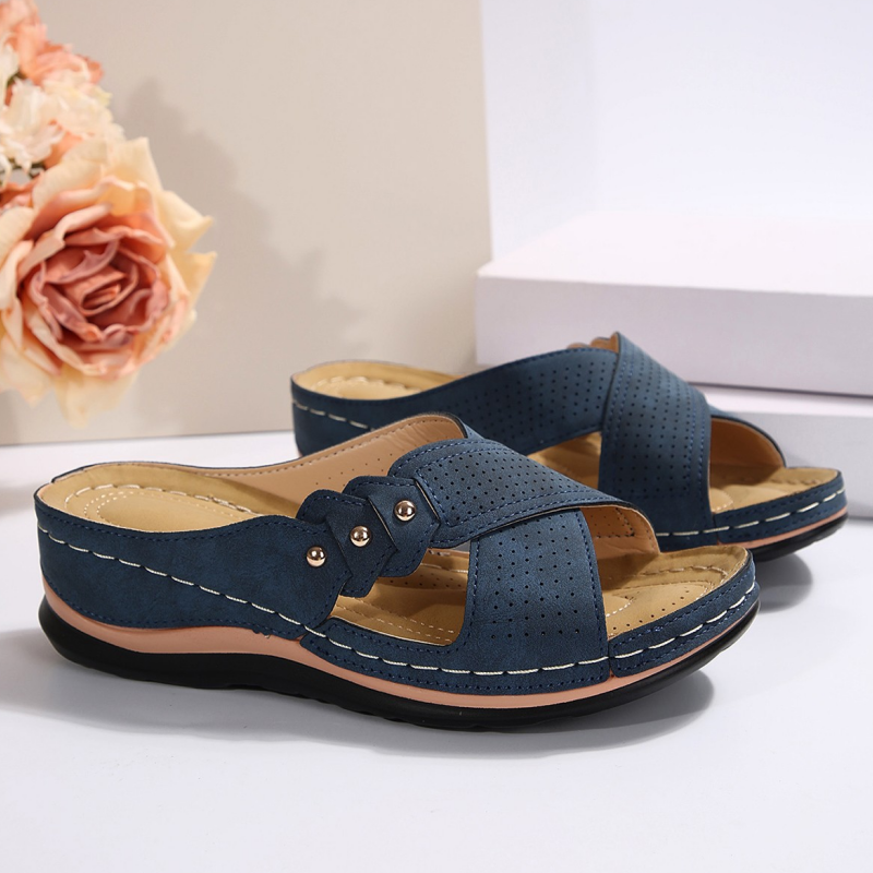 Hooooop - Cushioned Wedge Sandals