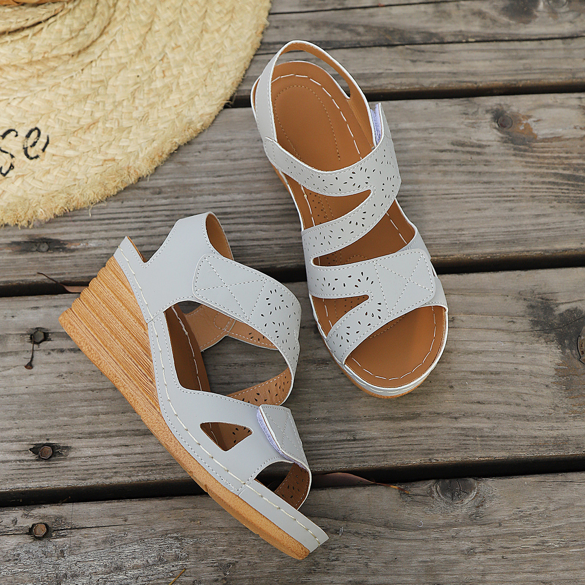 🔥Last Day Deal 50% OFF🔥Women's Summer Solid Color Plus Size Thick Sole Sandals