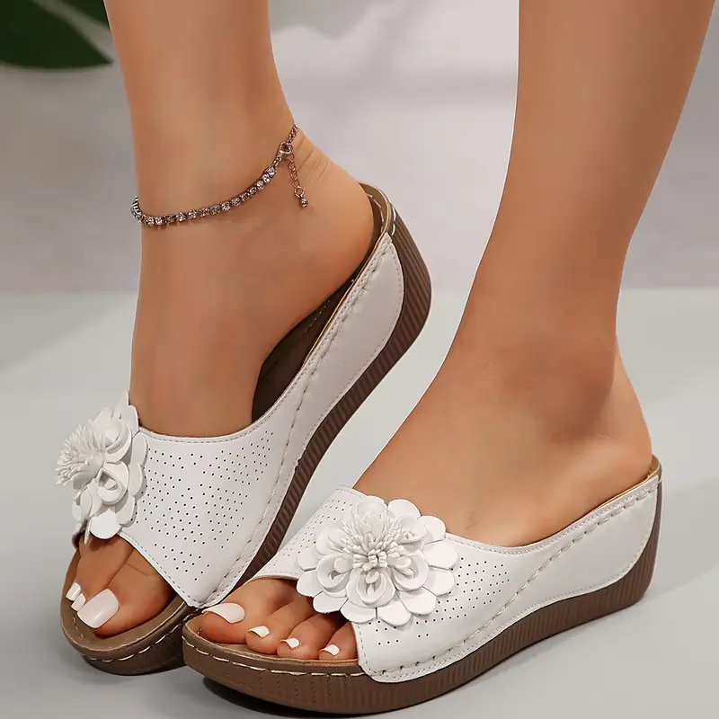 🔥 Last Day: 70% Off 🔥Women's Floral Decor Comfort Wedge  Sandals