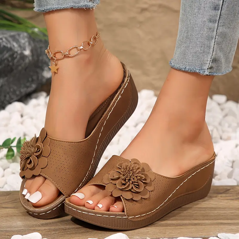 🔥 Last Day: 70% Off 🔥Women's Floral Decor Comfort Wedge  Sandals