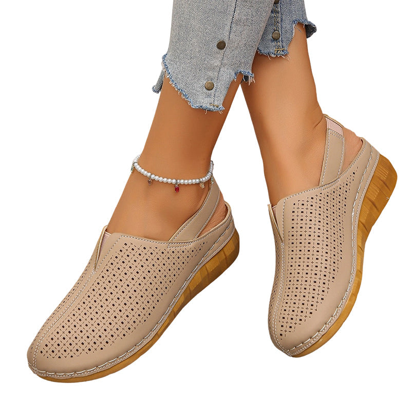 👡Lässige perforierte Keilabsatz-Slingback-Sandalen für Damen✨