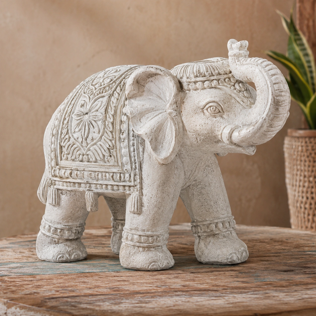 Figura Decorativa Elefante Ornamentado Blanco