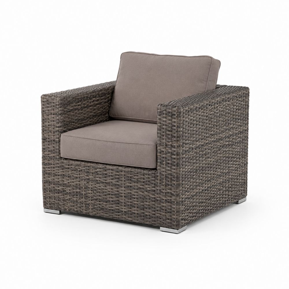 Poltrona da giardino in rattan con cuscini in tessuto