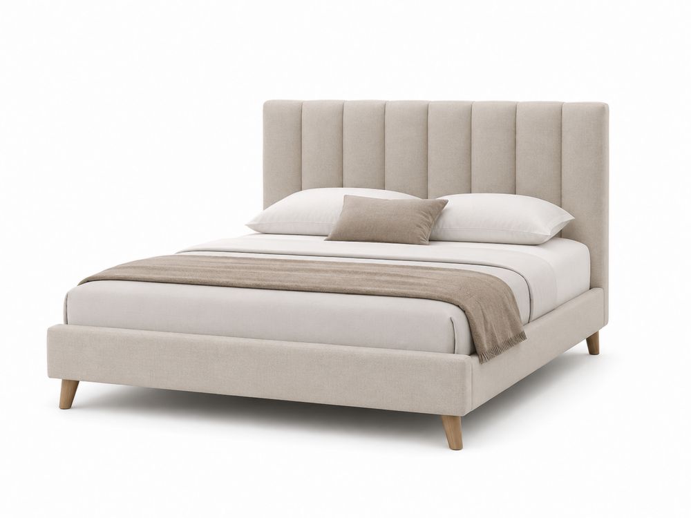 Letto matrimoniale imbottito in tessuto beige con struttura in legno