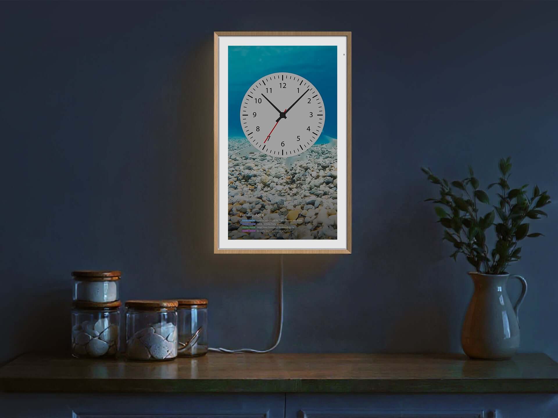 Apolosign digital calendar with rotating stand