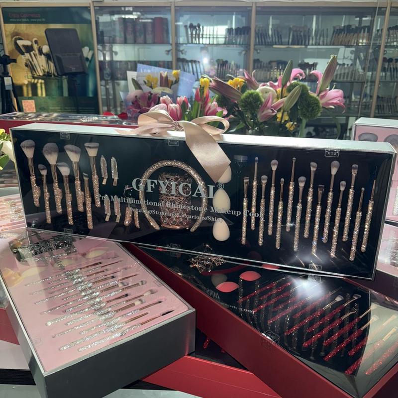 32-Piece Soft Makeup Brushes Complete Kit with Decorative Gift Box