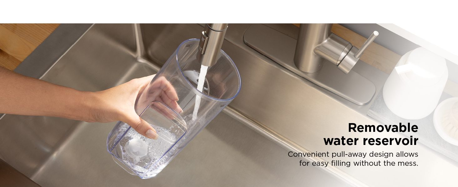 On-the-go coffee Removable reservoir Compact design