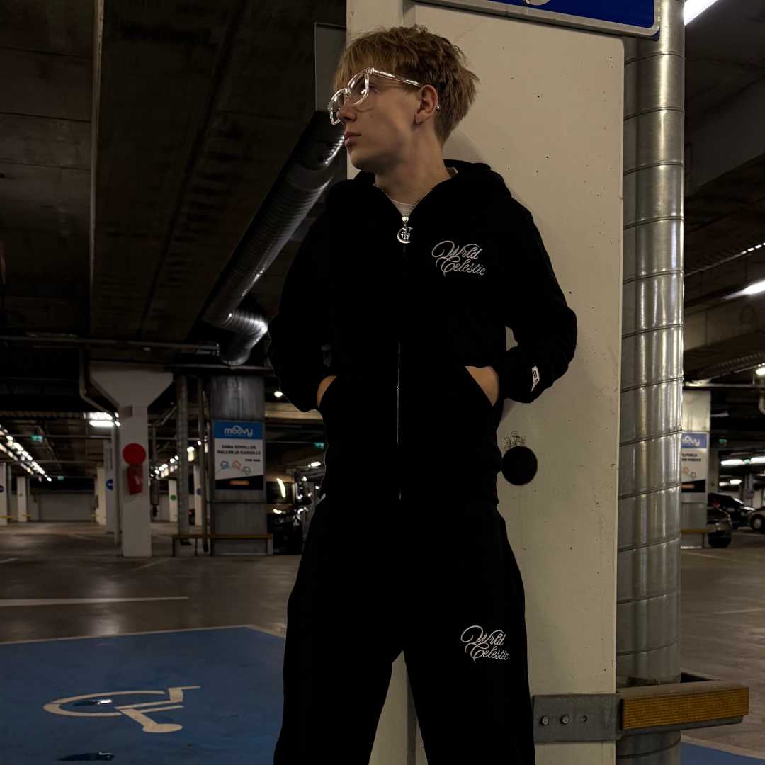 Unisex relaxed oversized fit of the Black Basic Hoodie