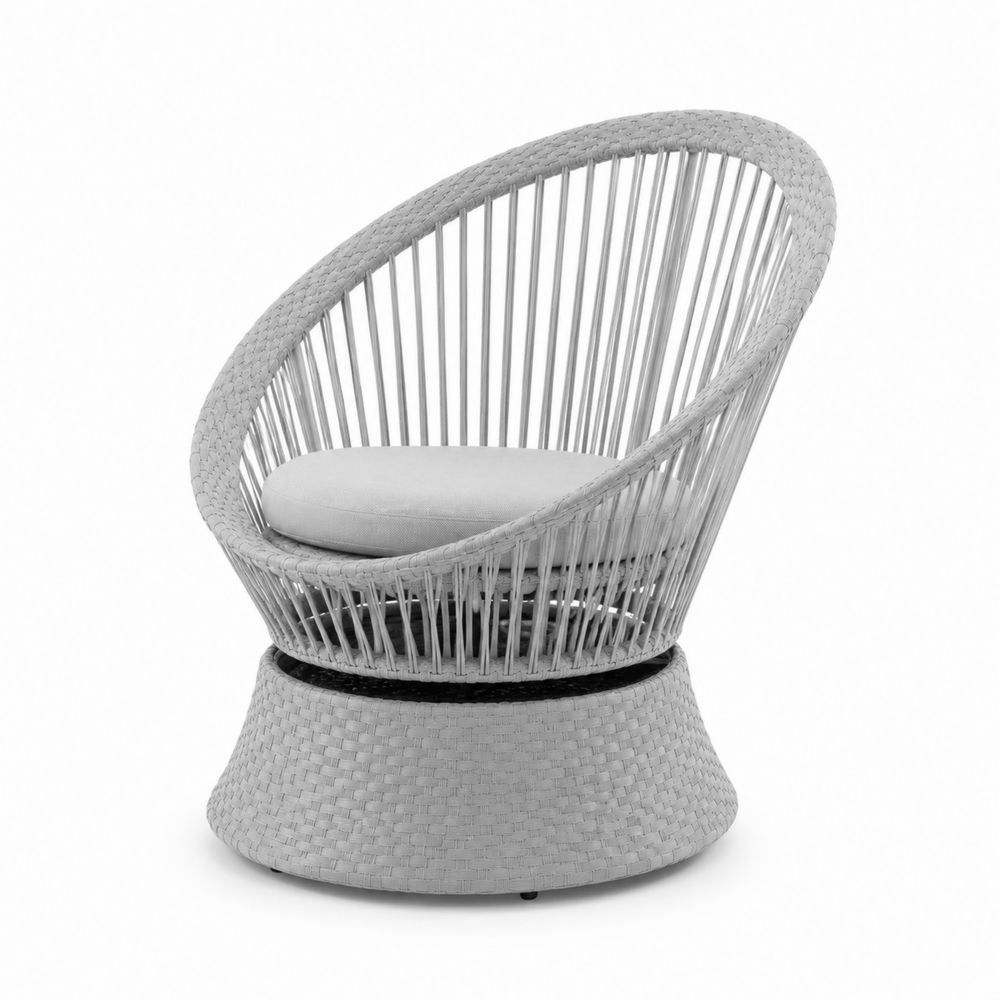 Silla de ratán sintético con cojín gris