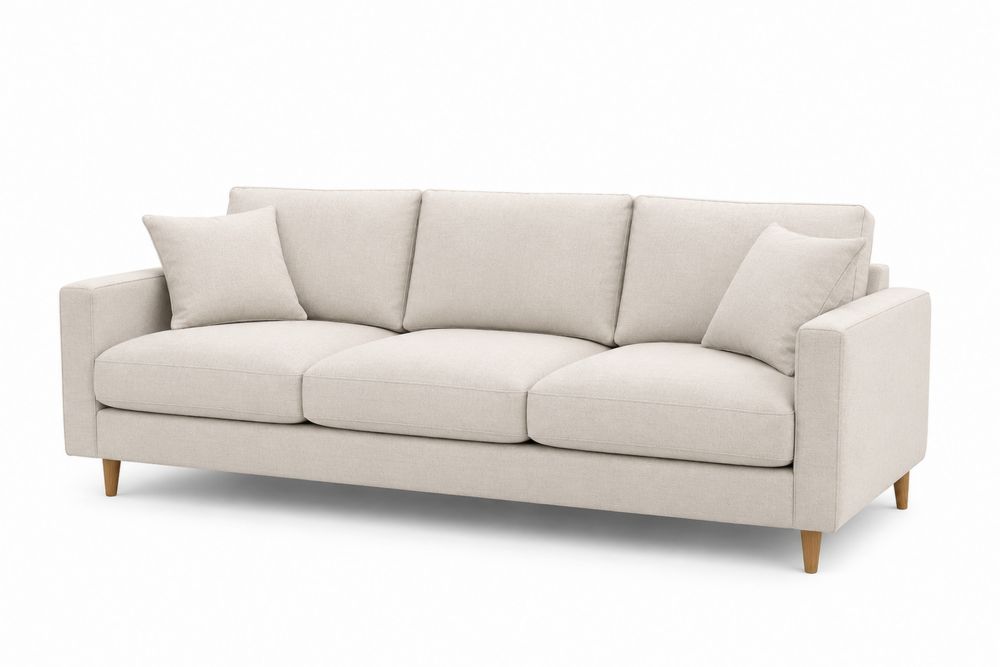 Sofá de tres plazas de tela beige con patas de madera