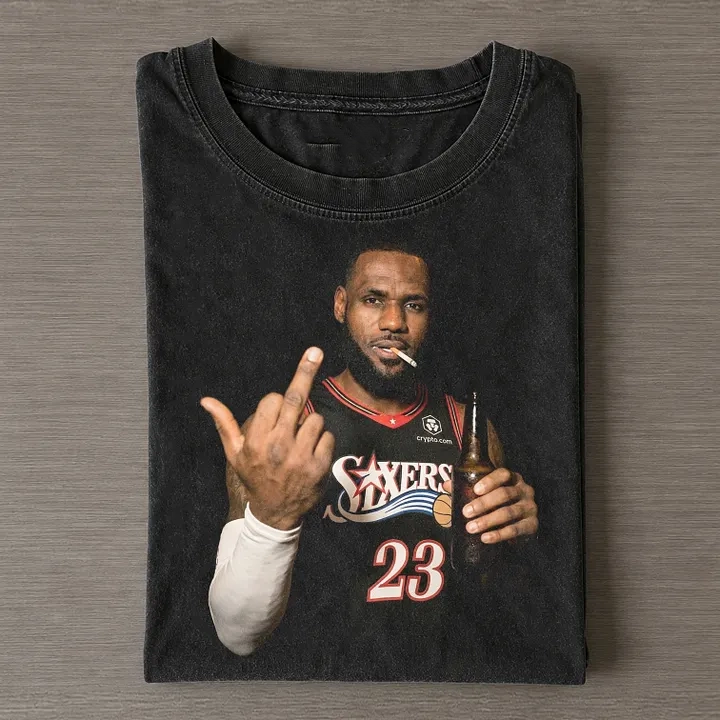 LeBron James Classic Tee T-Shirt Unisex