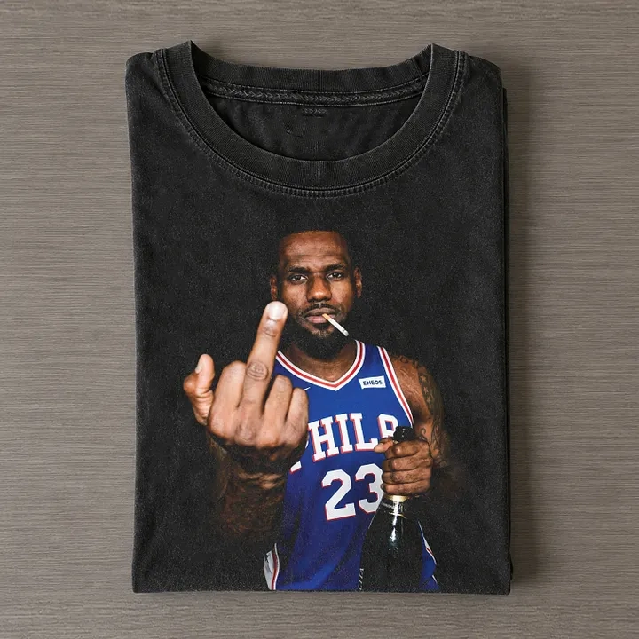 LeBron James Classic Tee T-Shirt Unisex