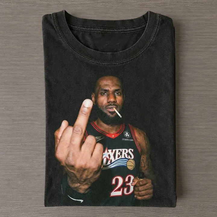 LeBron James Classic Tee T-Shirt Unisex