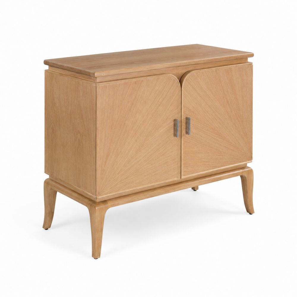 Credenza in legno massello con maniglie in metallo-Pelvilos