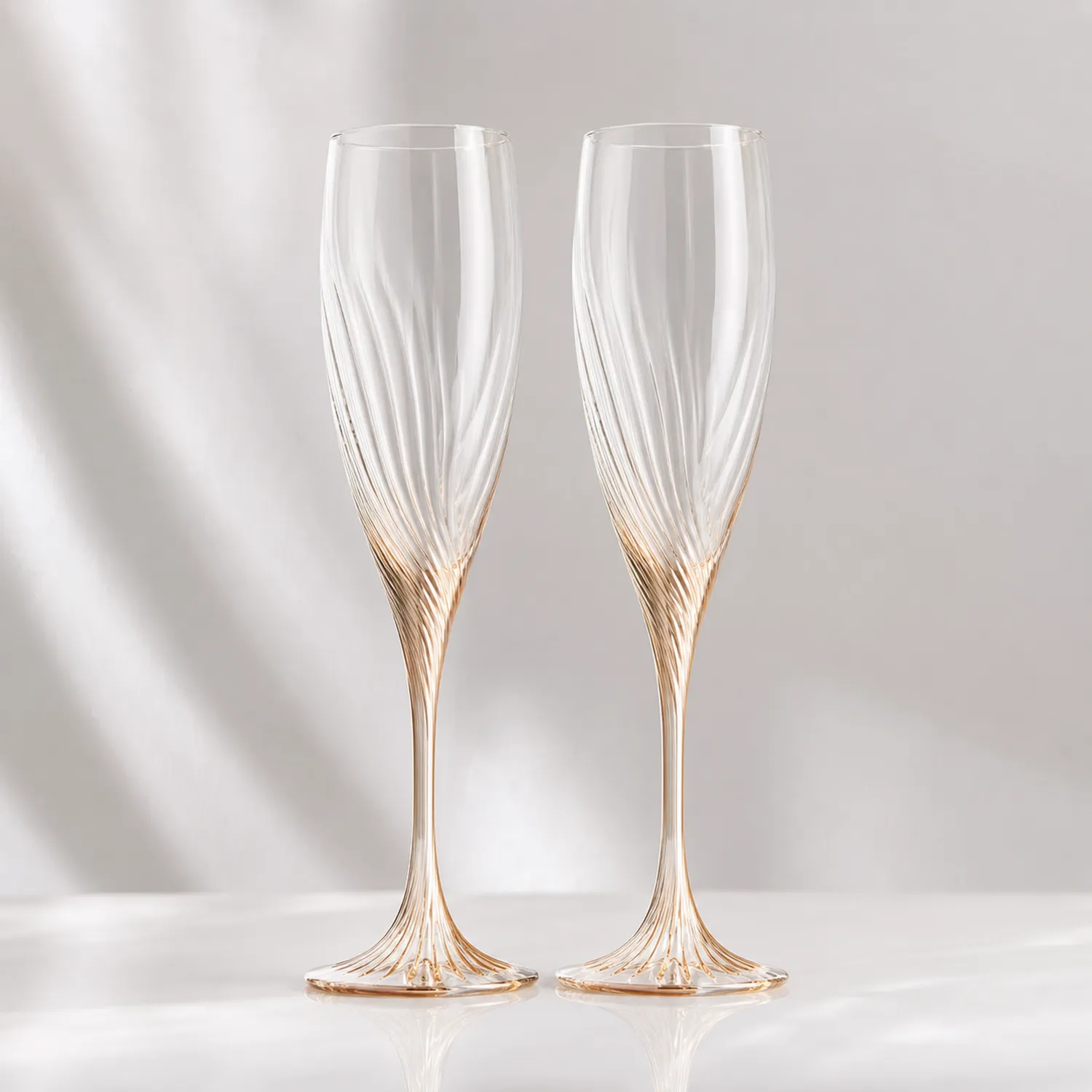 Kieliszki do Szampana Przezroczysto-Złote 190ml 2 Szt.