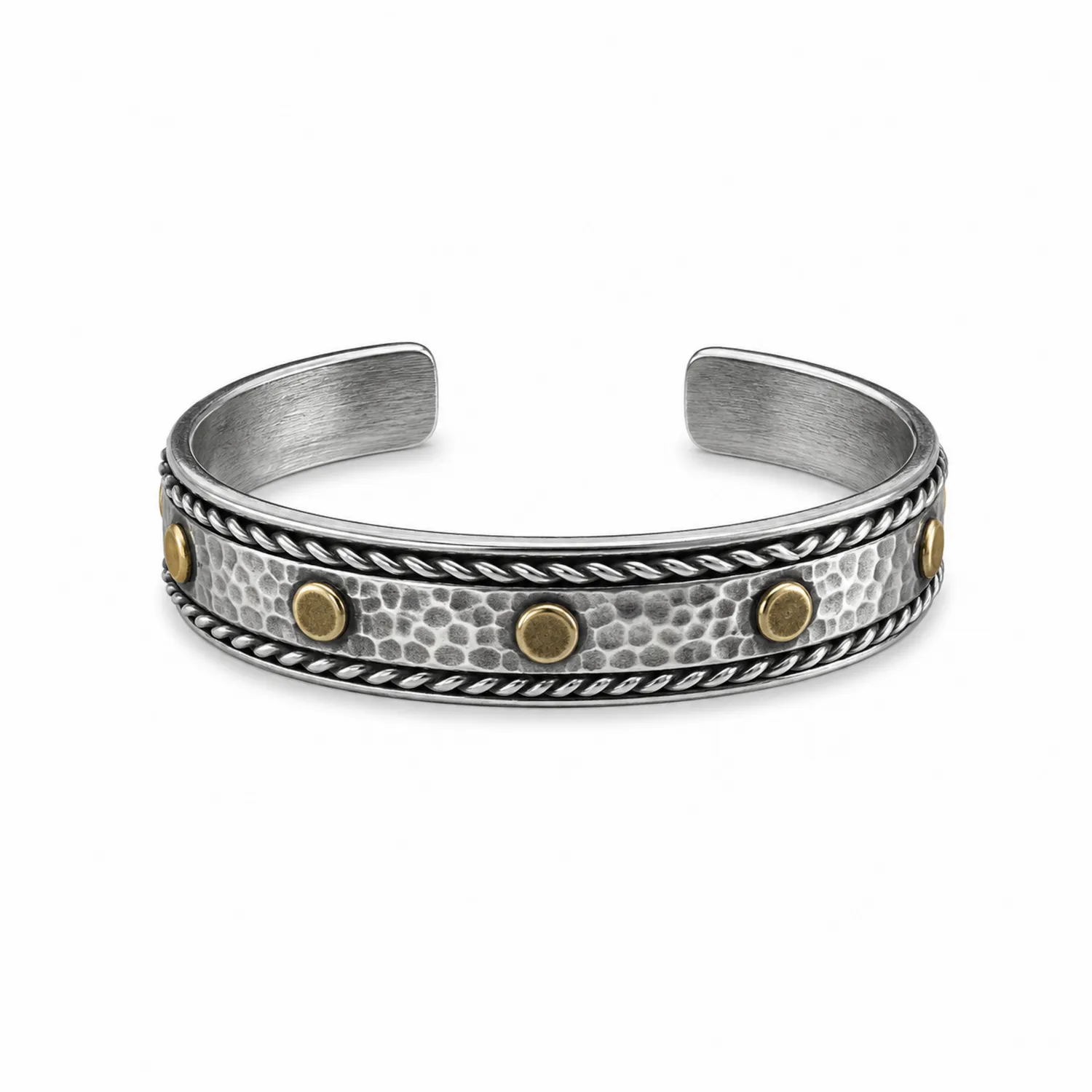 Offener Silberarmreif mit gehämmertem Design und goldenen Nieten-Novtidorix