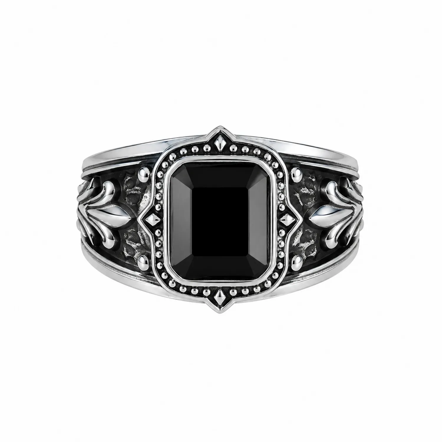 Gotischer Herrenring mit schwarzem Schmuckstein-Novtidorix