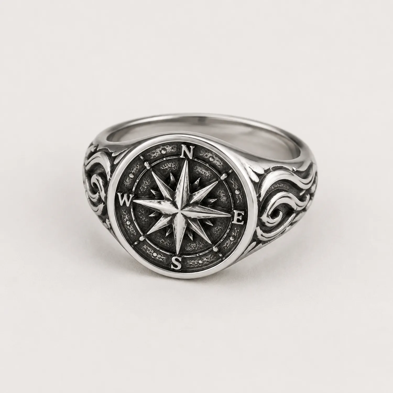 Herrenring mit Kompassmotiv im Vintage-Stil, Silber-Novtidorix