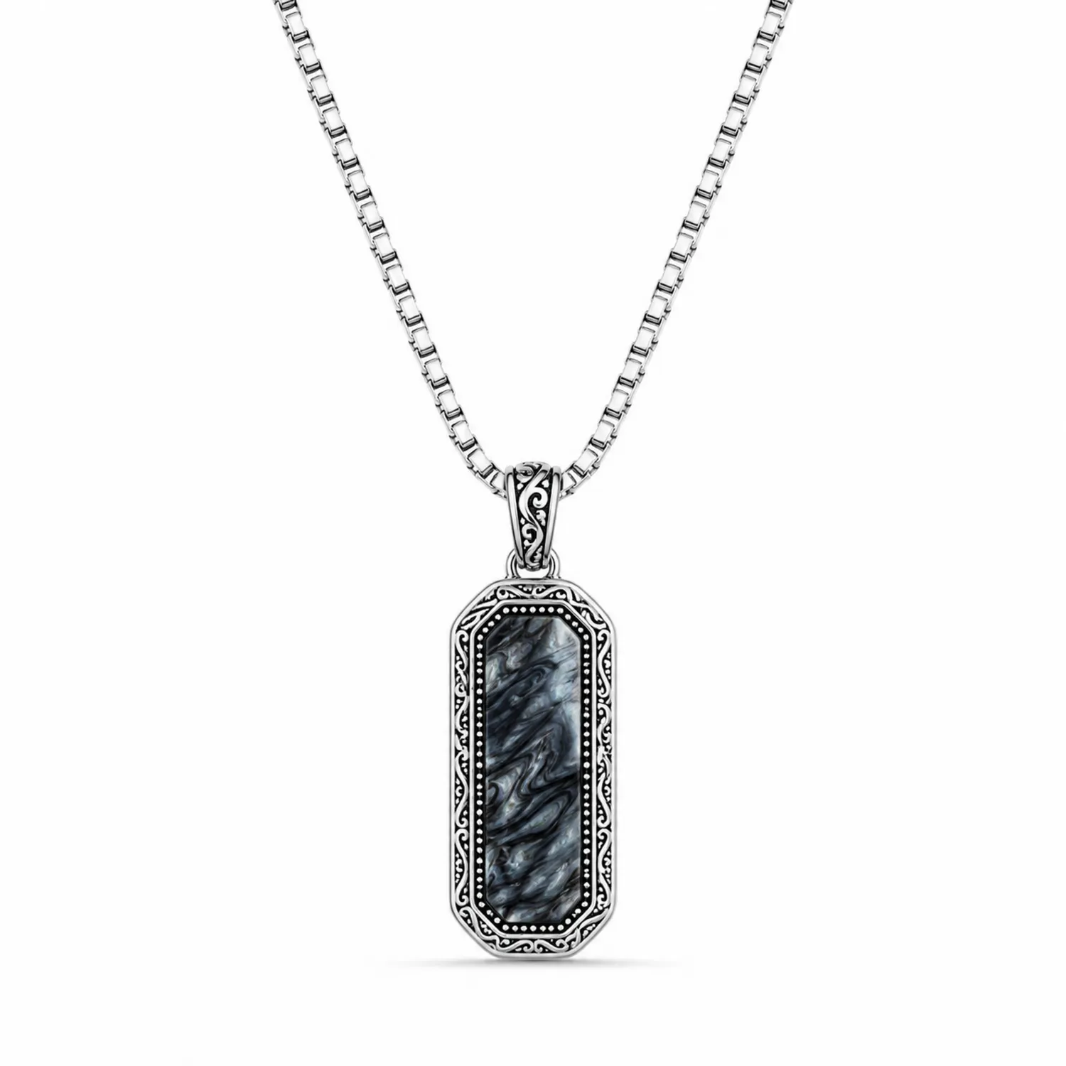 Halskette mit rechteckigem Anhänger in Silber/Schwarz-Novtidorix