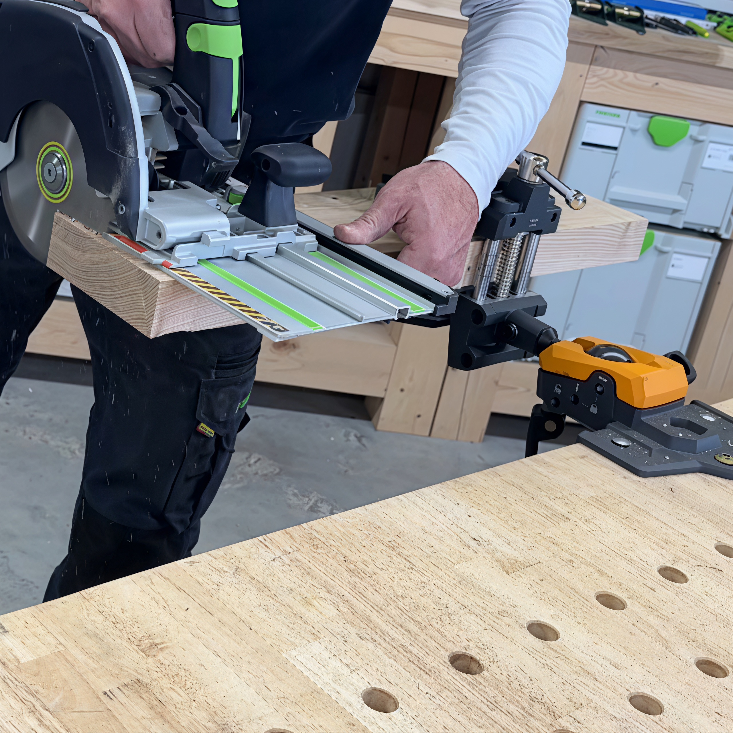 360° Articulating Bench Vise – Lock Any Angle With One Hand, 8 Locking Positions, Swap-In Jaw Pads, Base & XL