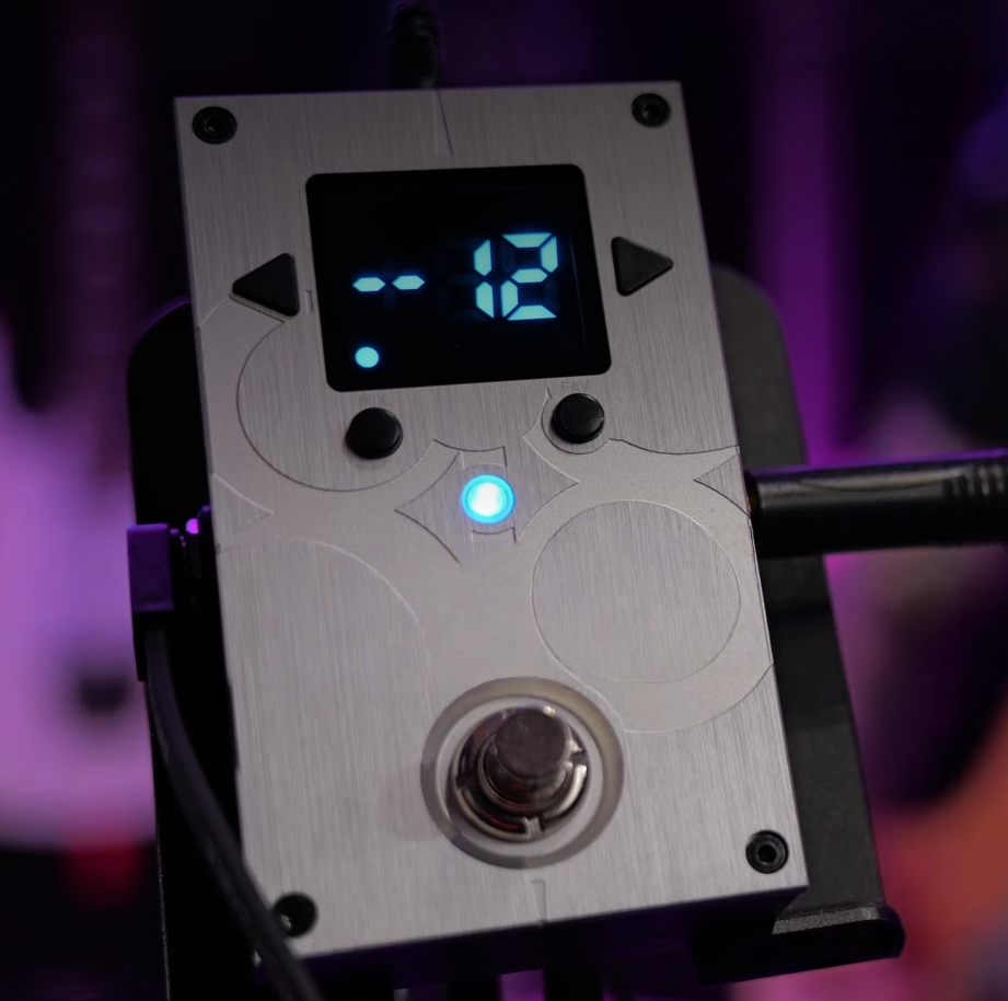 Ultimate Guitar Pitch Shifter Pedal-Low-Latency Tuning Controller for Heavy Riffs & Live Performance
