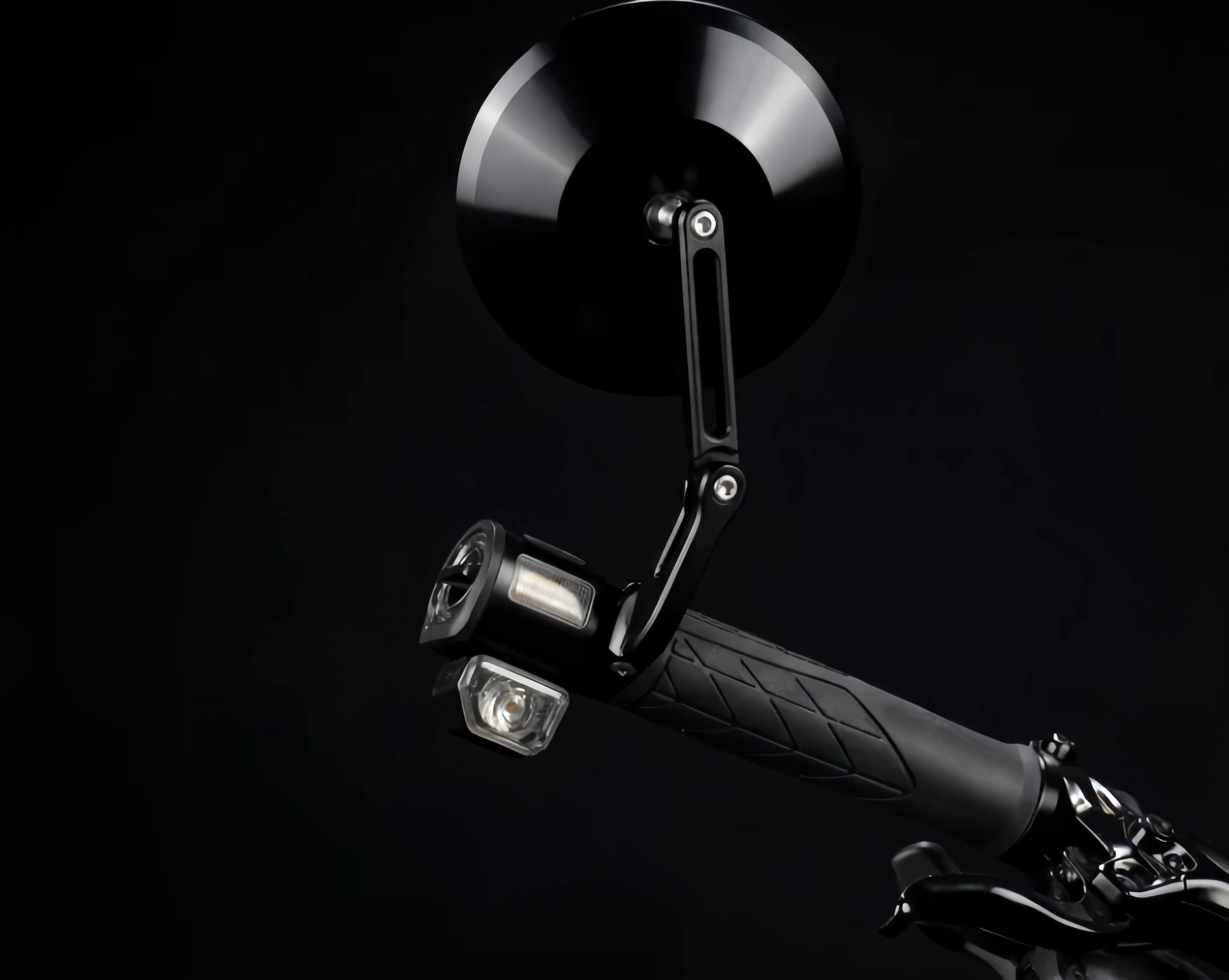 360° Smart Bike Light System with Turn Signals-Safer Rides, Better Visibility