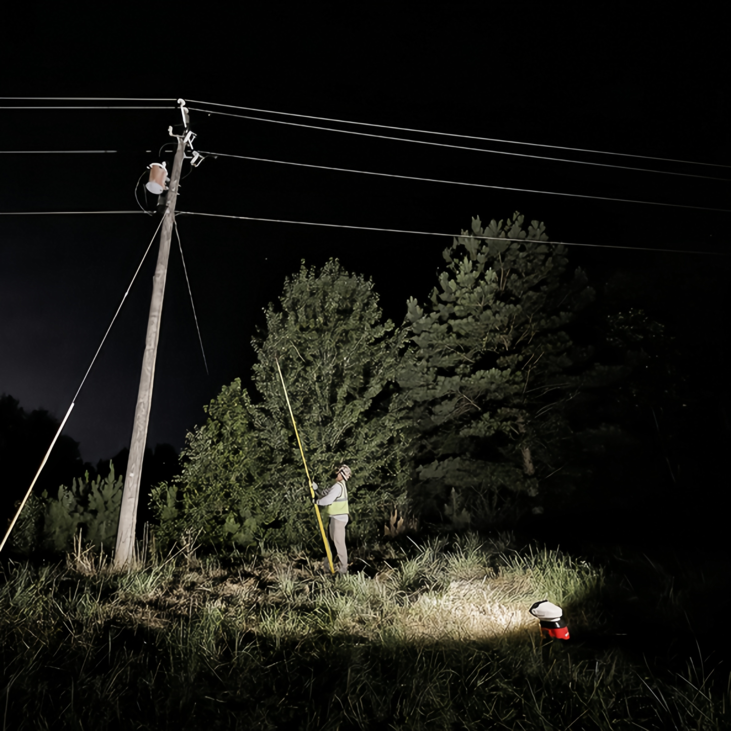 Remote-Control LED Searchlight-Ultra-Bright Long-Range Outdoor Spotlight