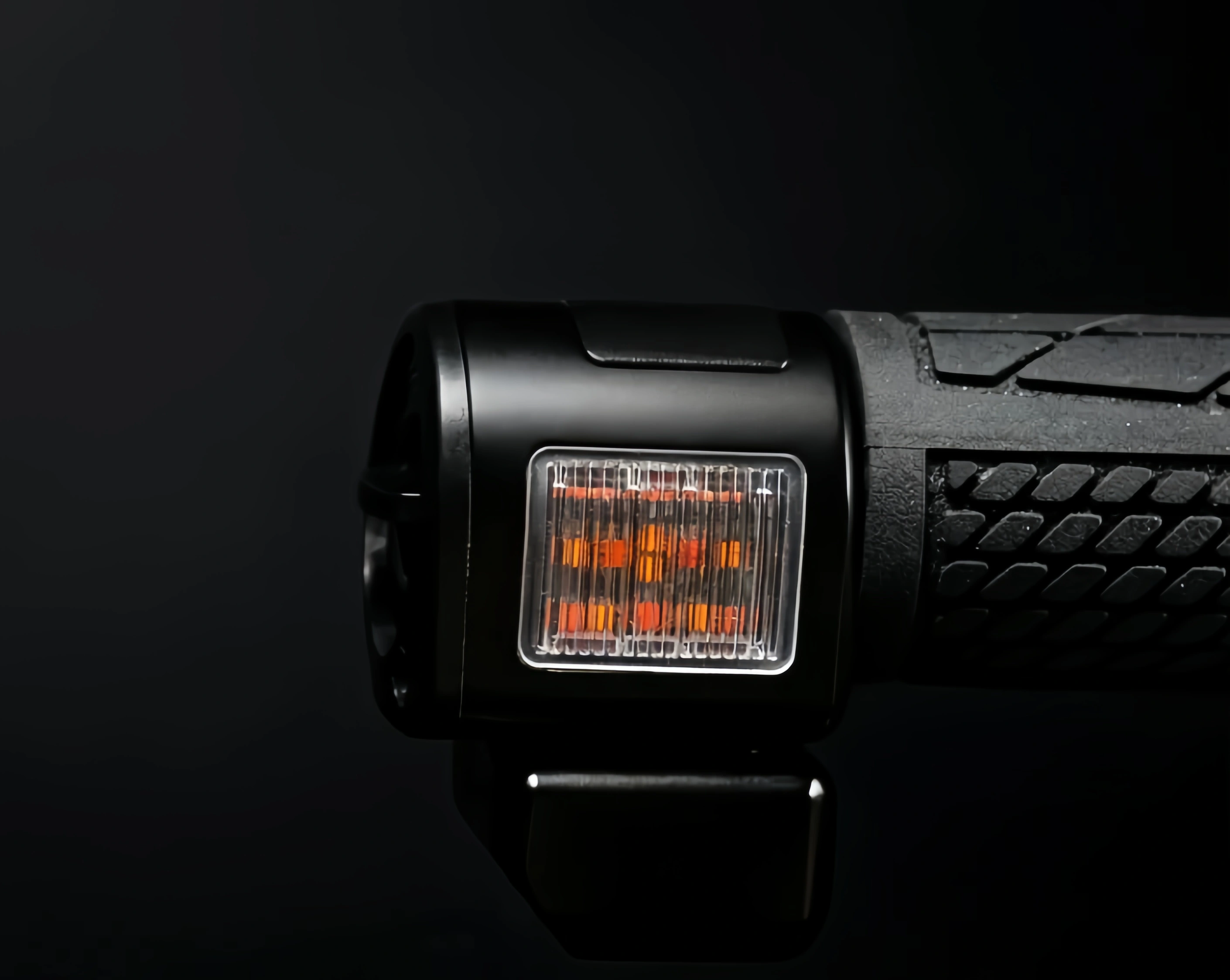 360° Smart Bike Light System with Turn Signals-Safer Rides, Better Visibility
