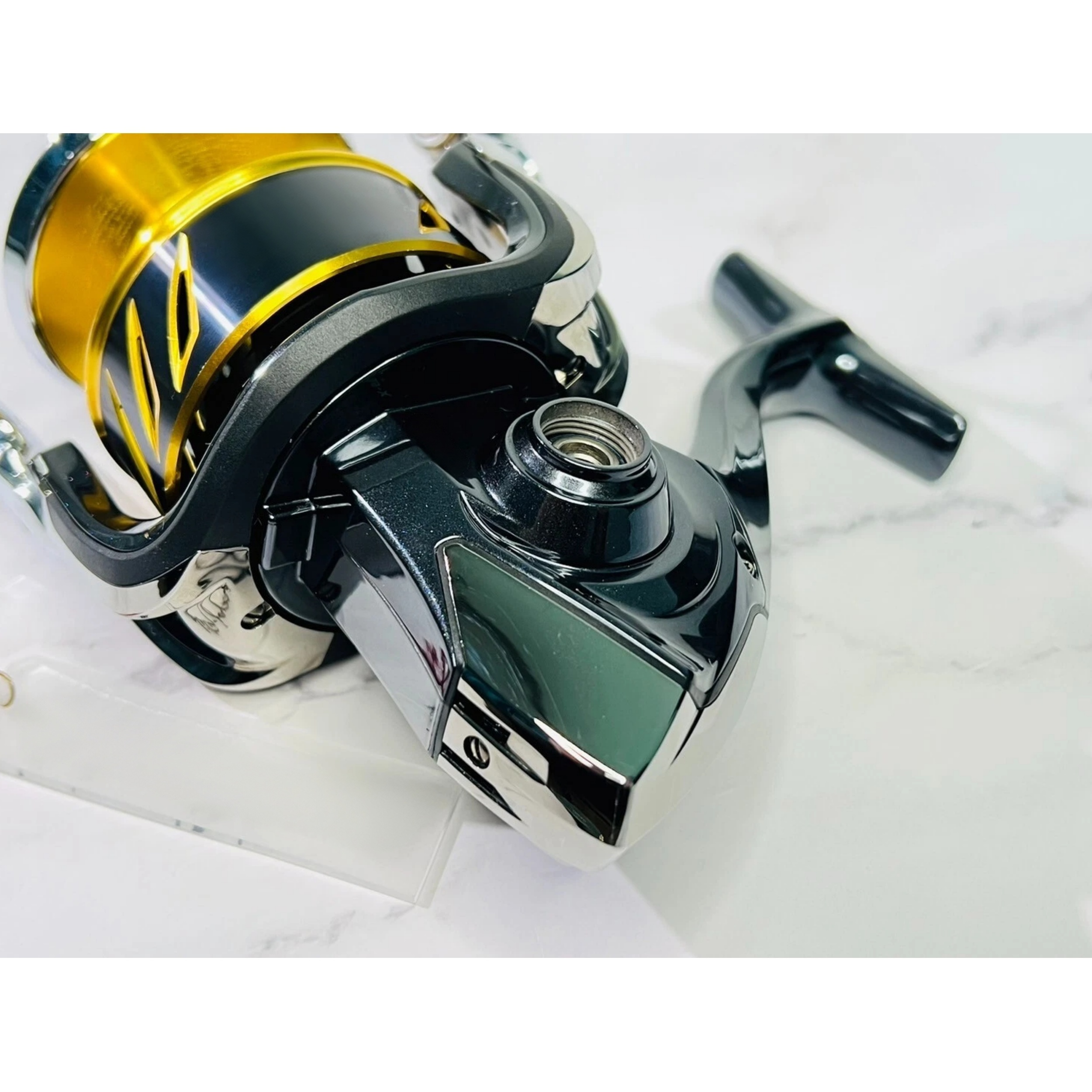 Flagship Saltwater Spinning Reel – 14,000 Size, XG High‑Speed Gear Ratio, for Surf Casting & Jigging