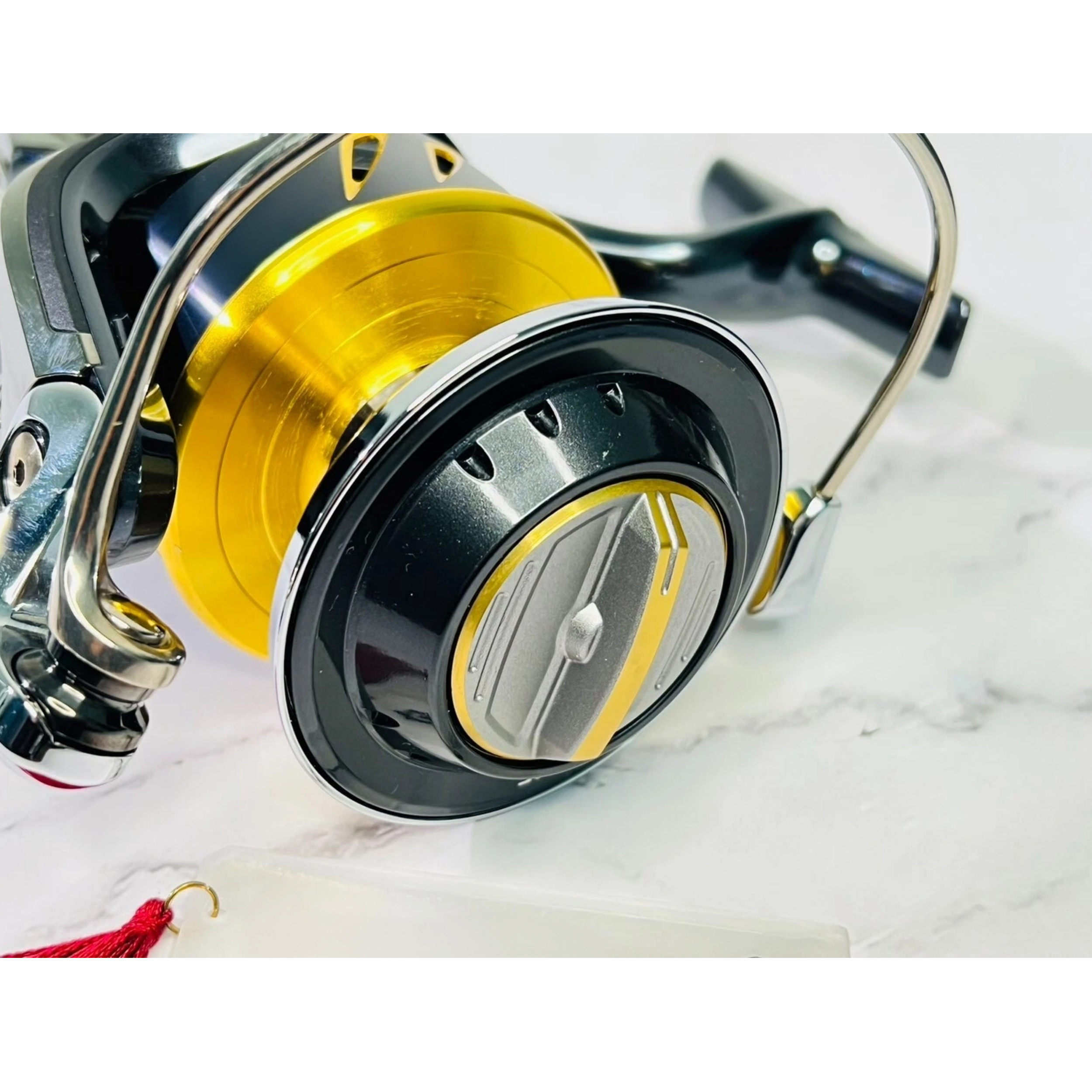 Flagship Saltwater Spinning Reel – 14,000 Size, XG High‑Speed Gear Ratio, for Surf Casting & Jigging