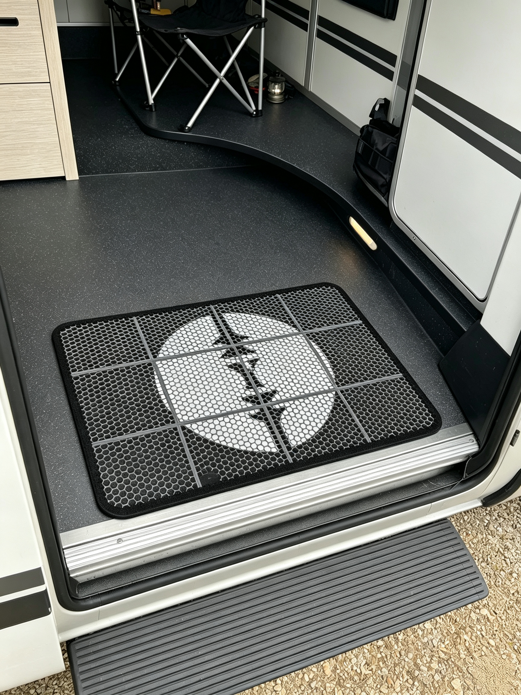 Camping Doormat with Easy‑Empty Function