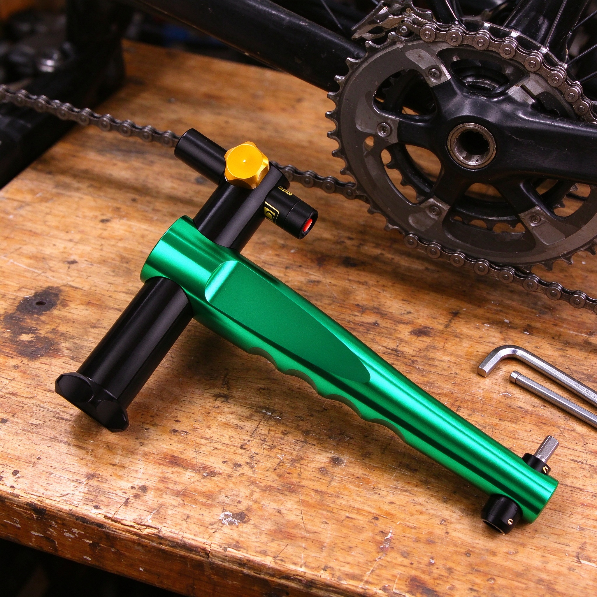 Laser Rear Derailleur Alignment Tool – World's First Laser-Powered Derailleur Hanger Alignment, Fits 7–12 Speed, Allen & Torx Mount, Precision Shifting in Minutes