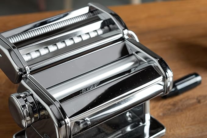 Atlas 150 Pasta Machine + Pastry Wheel Set