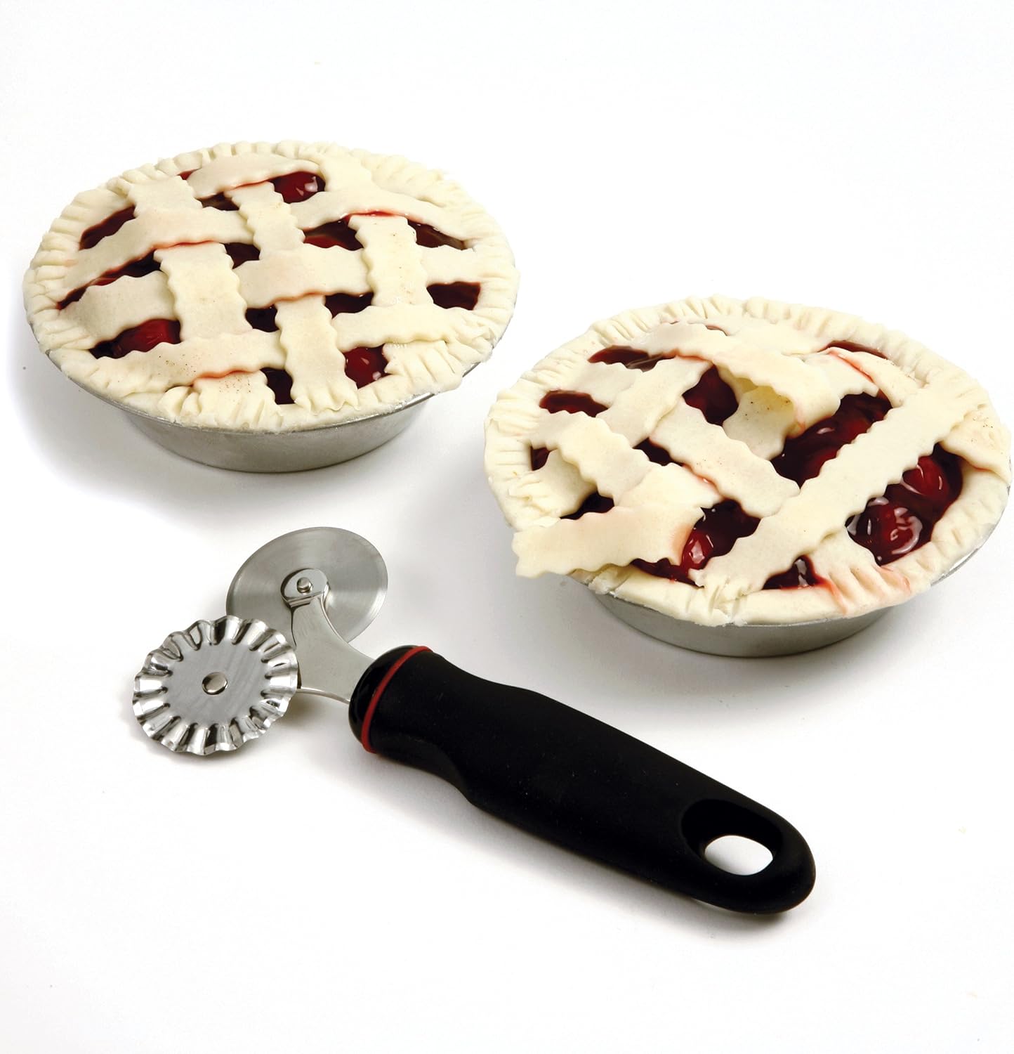 Atlas 150 Pasta Machine + Pastry Wheel Set