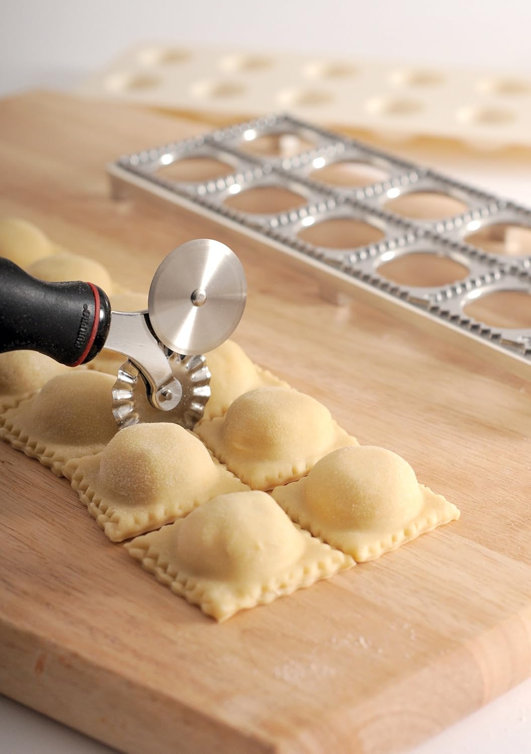 Atlas 150 Pasta Machine + Pastry Wheel Set