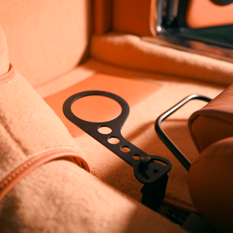 Universal No-Drill Classic Car Cup Holder