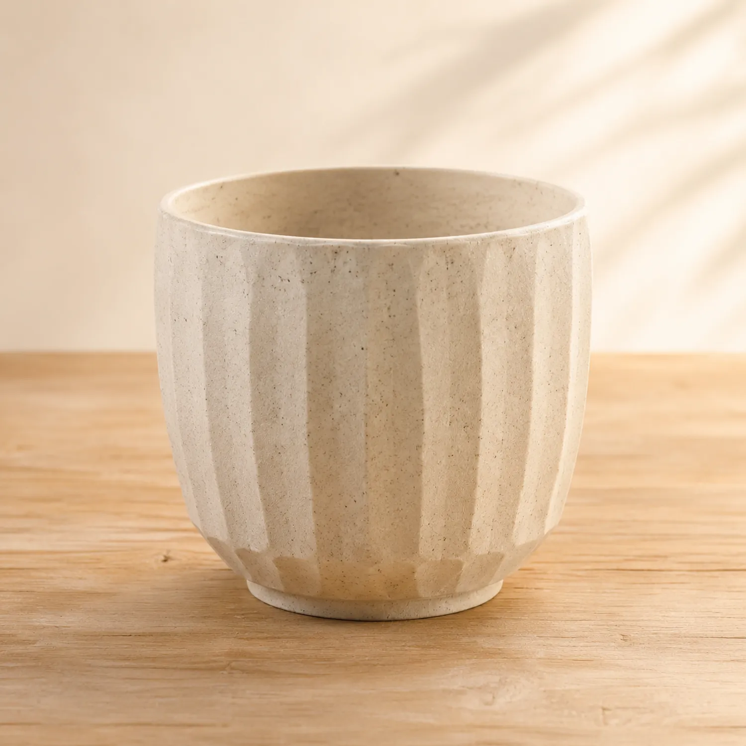 Okrągła ceramiczna doniczka 15 cm beżowa