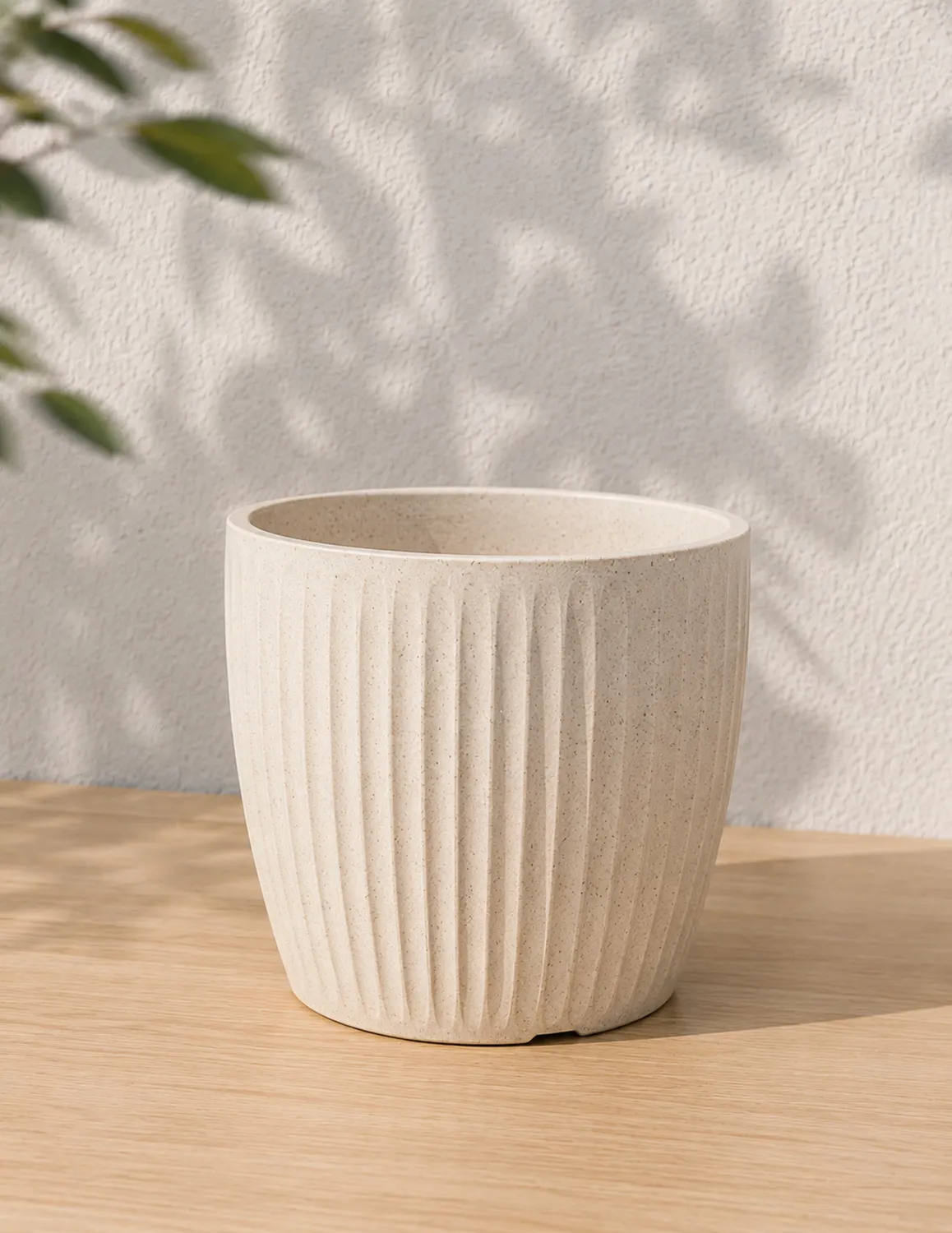 Doniczka żłobiona beżowa 20 cm