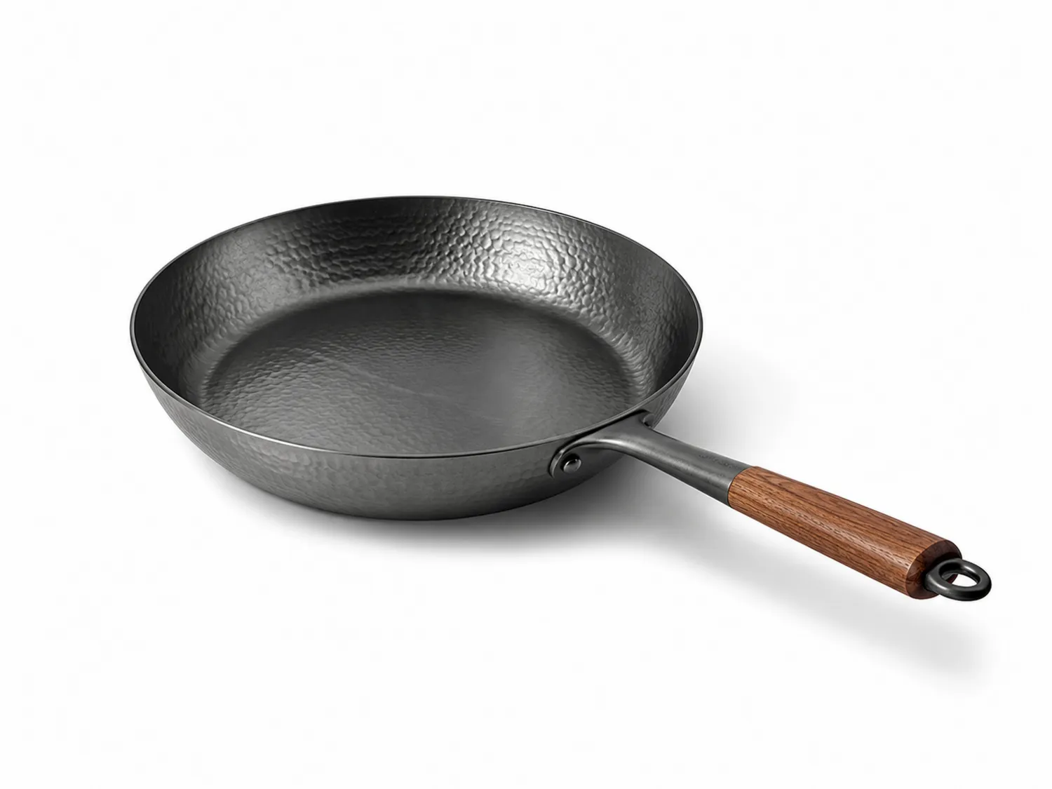 Bratpfanne aus gehämmertem Stahl mit Holzgriff, schwarz