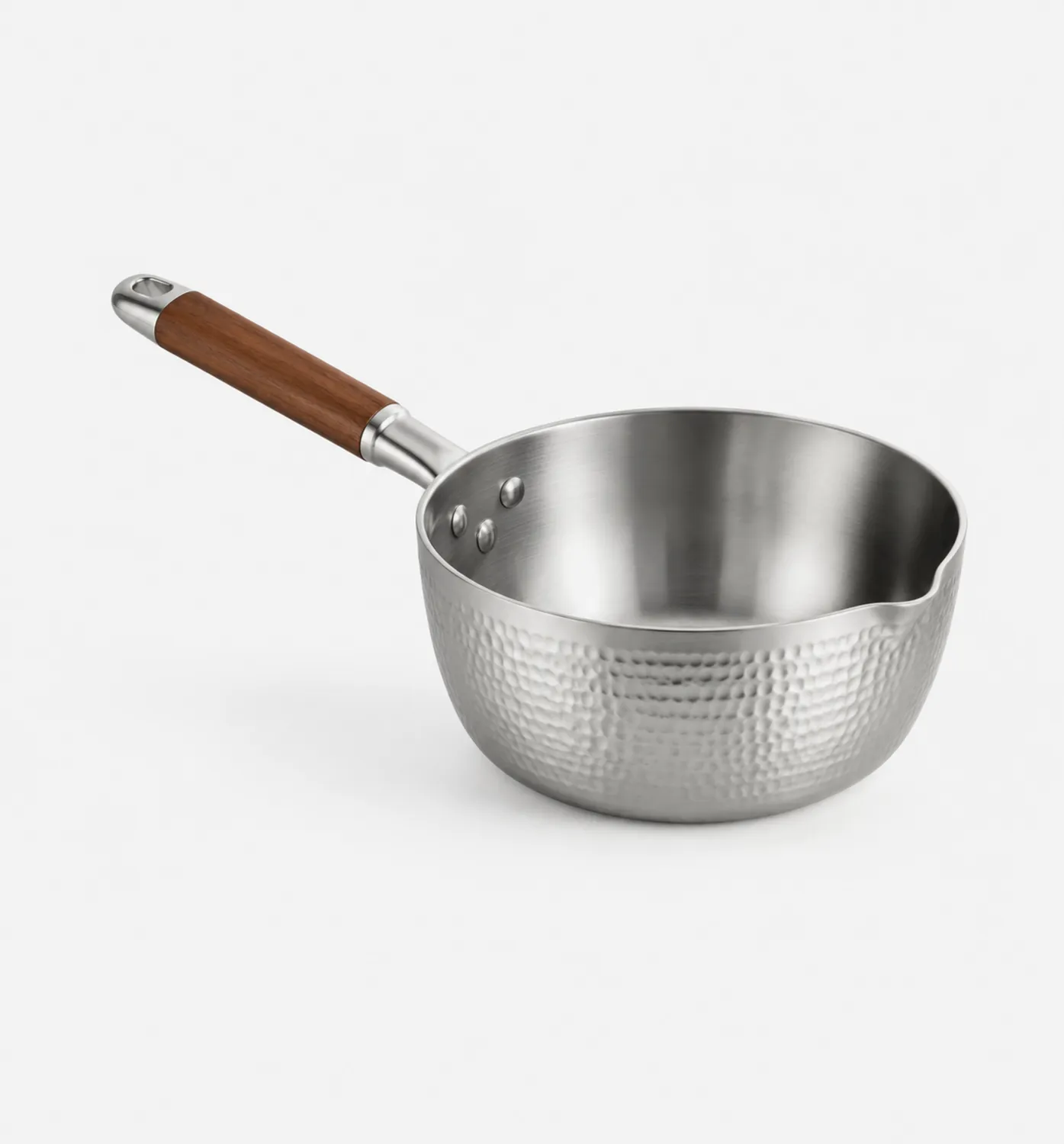 Edelstahl-Stielkasserolle mit Hammerschlagoptik und Holzgriff 18 cm