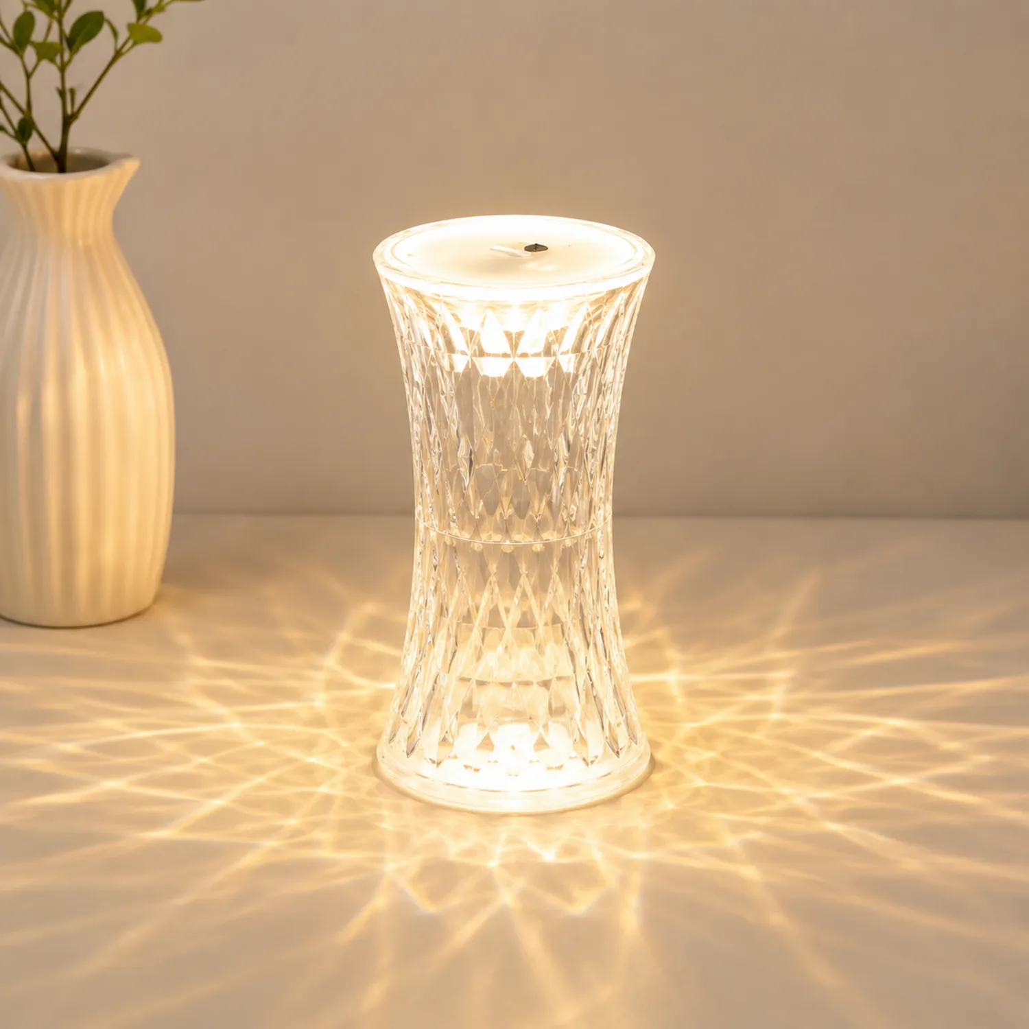 Lampe de table LED en cristal avec éclairage ajustable, transparente