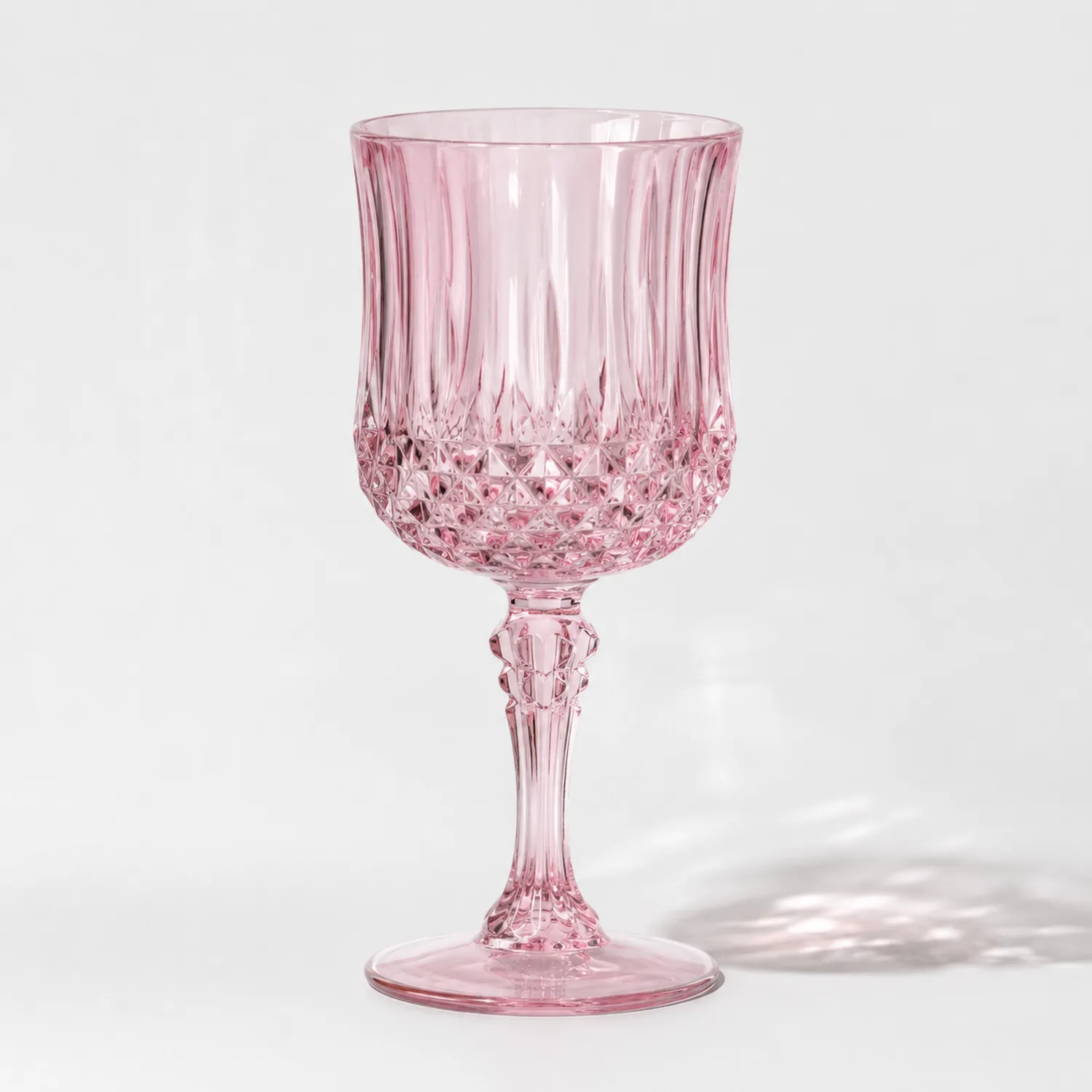 Verre à vin rose facetté 250 ml