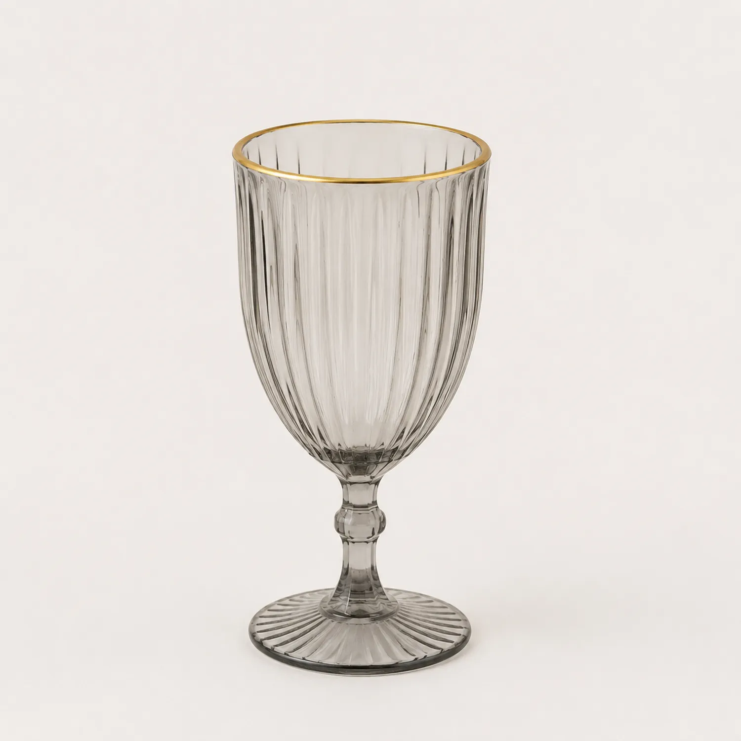 Verre à pied transparent avec bord doré - 250ml