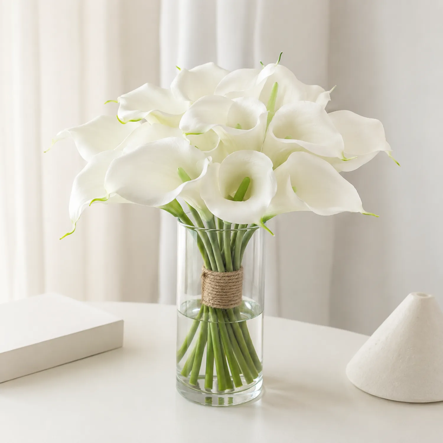 Künstlicher Calla Lilienstrauß Weiß, 24 Blumen im Glasvase