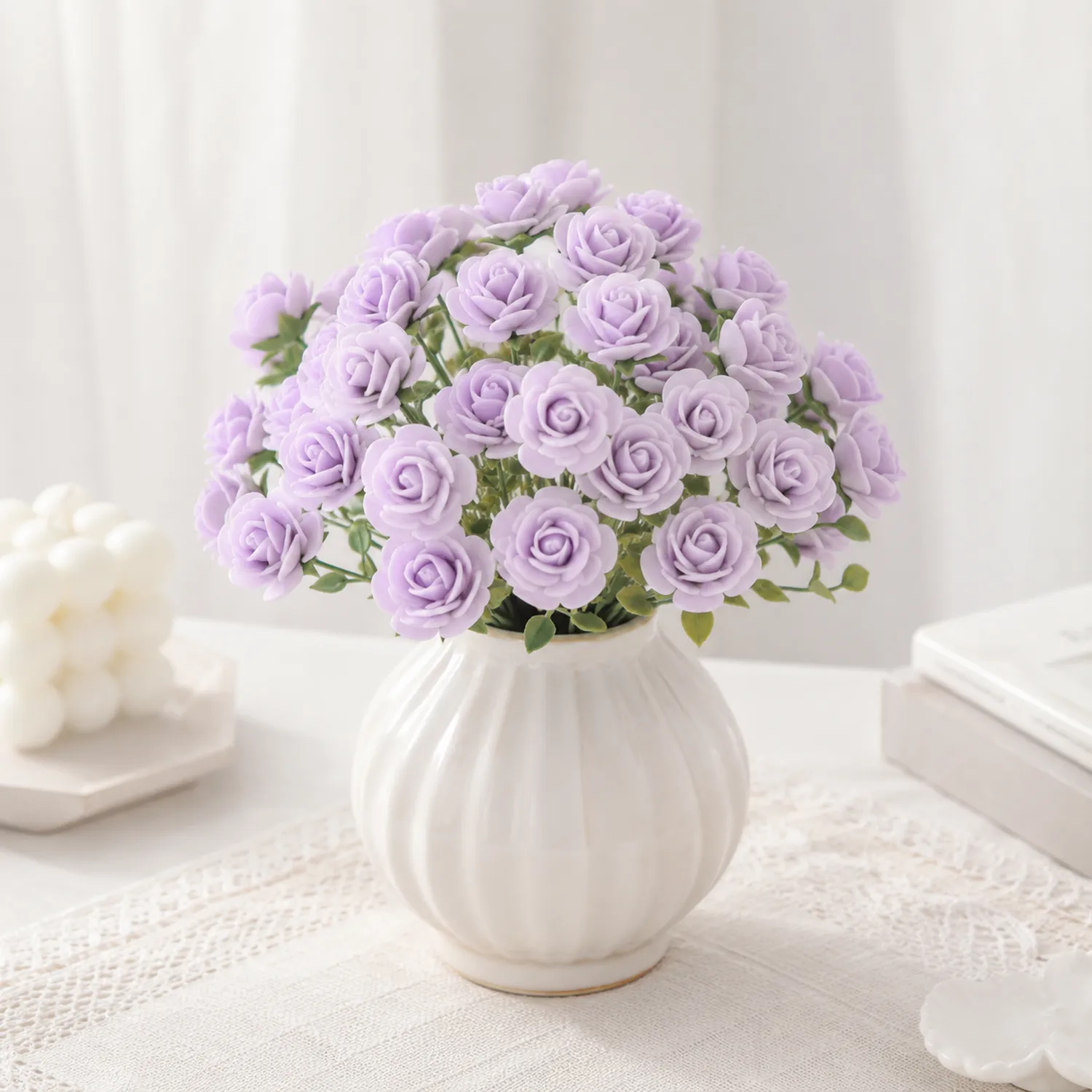 Künstliche Rosen in Keramikvase, Lavendel, 30 cm
