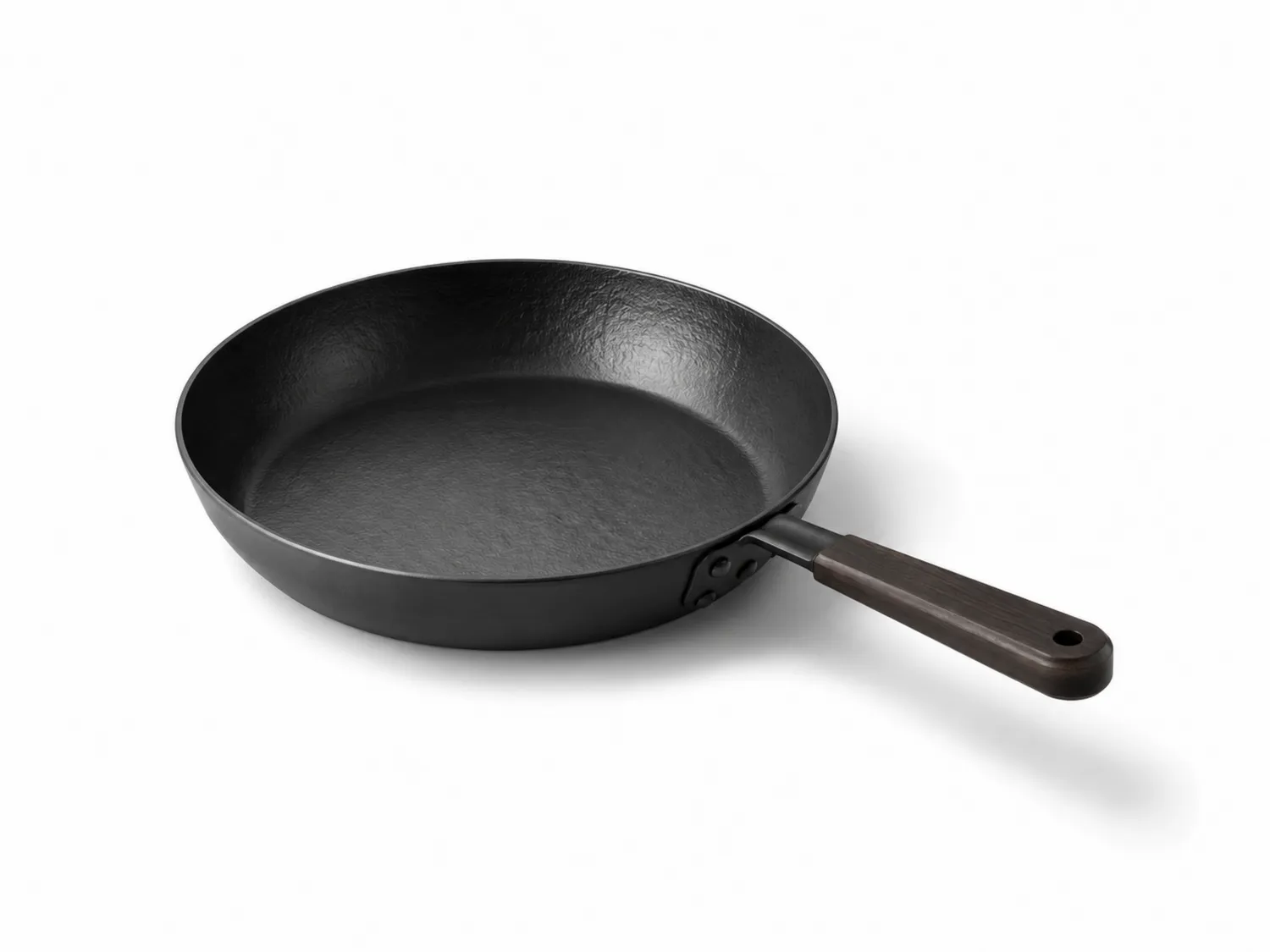 Sartén de Hierro Fundido con Mango de Madera Negro