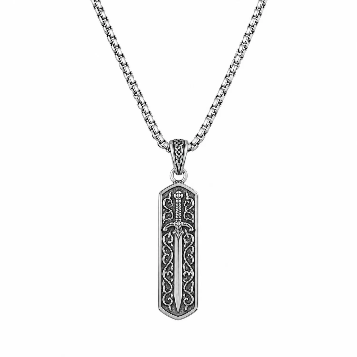 Collana con ciondolo a spada vintage in argento
