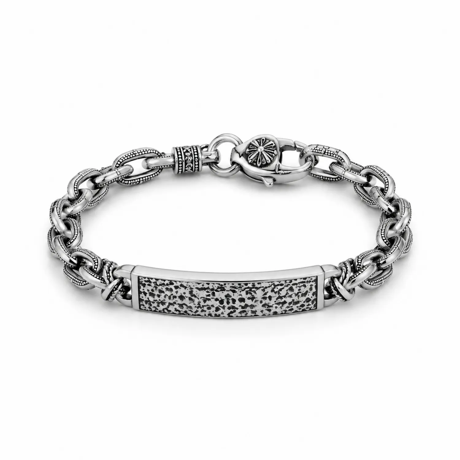 Bracciale Uomo Argento con Catena Intrecciata e Dettagli Scintillanti